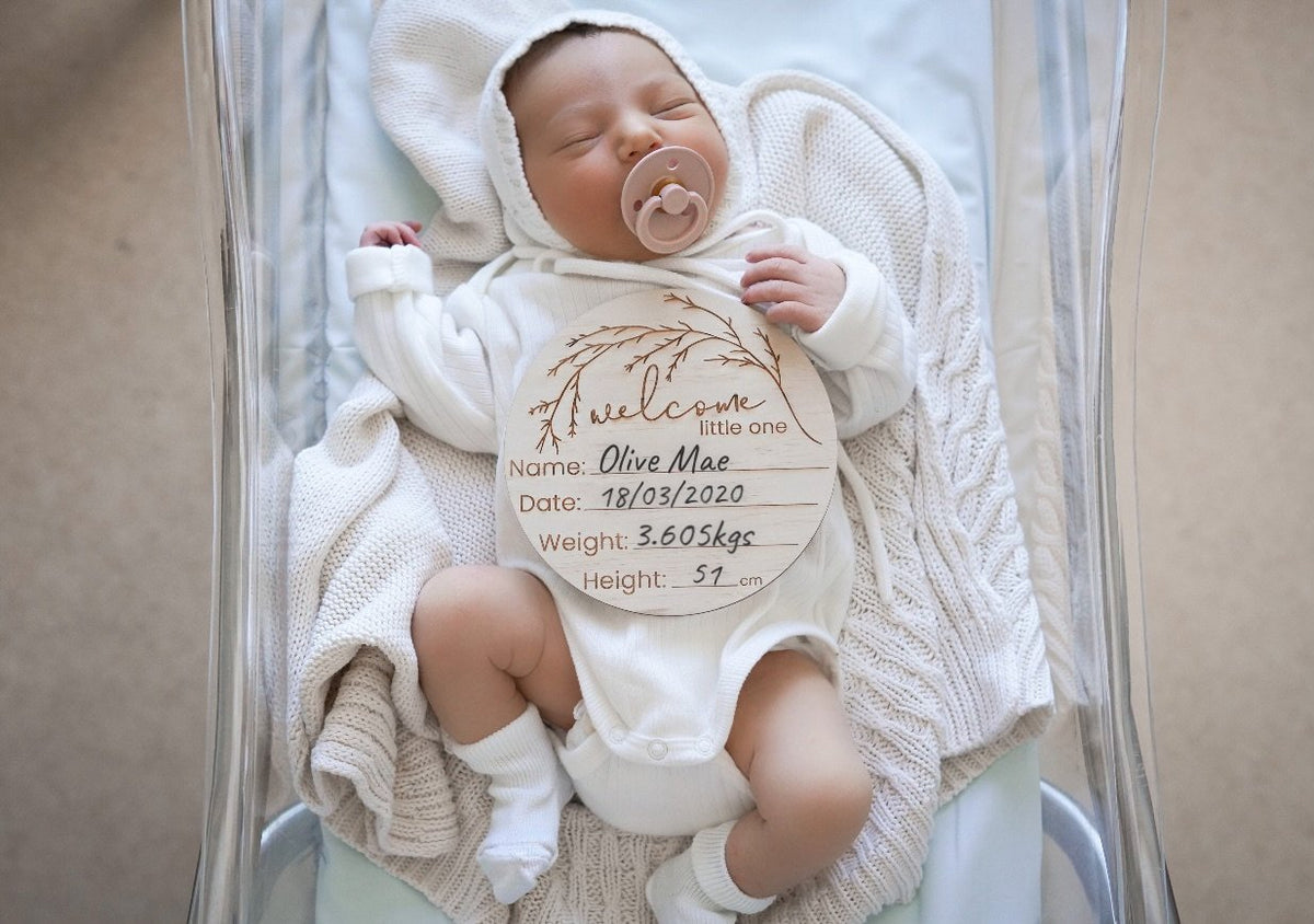 Hello Fern Wooden little one' birth announcement disc Whims