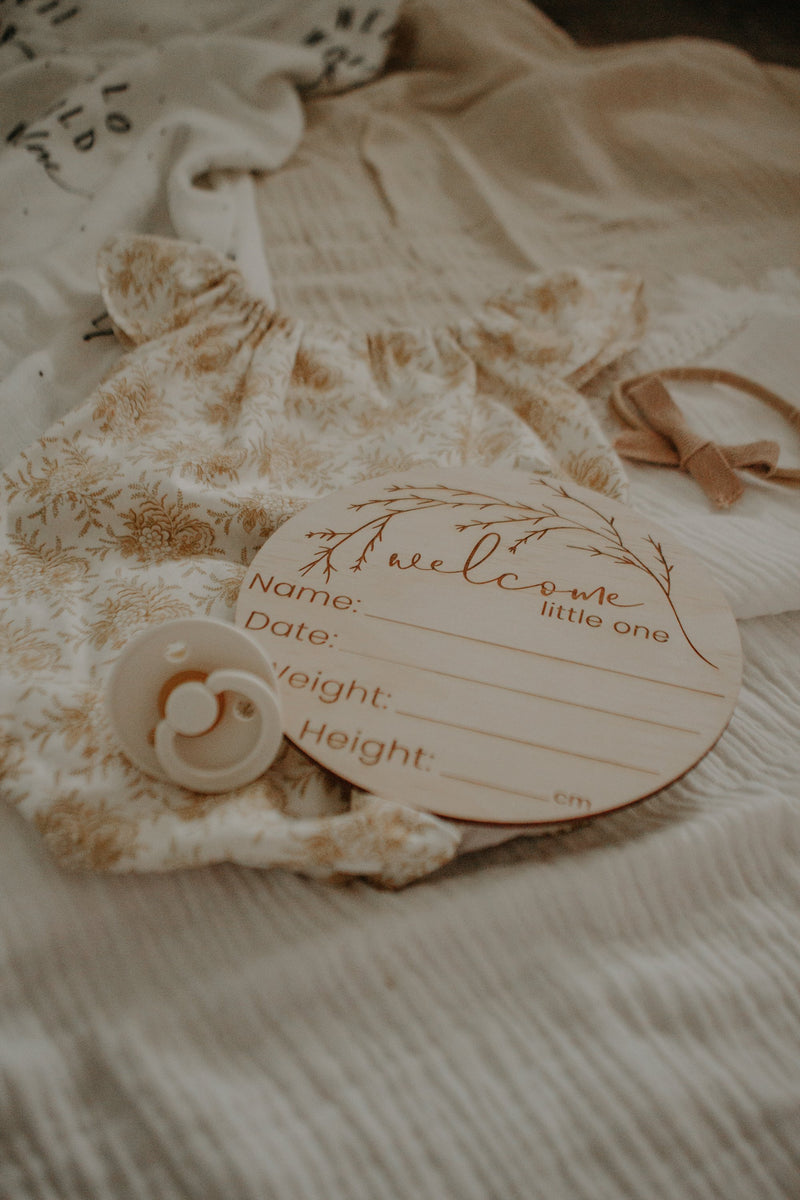 Hello Fern Wooden little one' birth announcement disc Whims